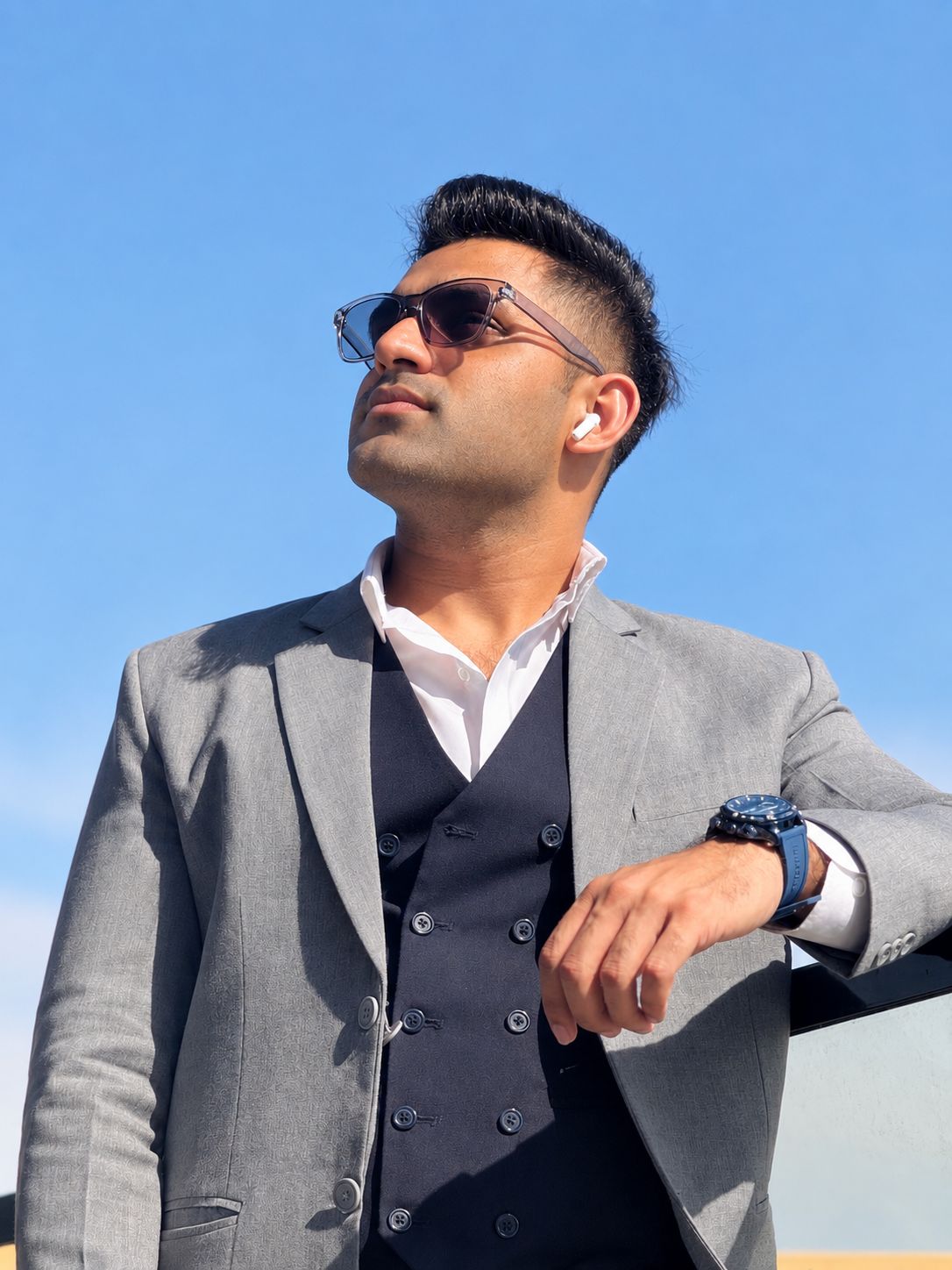 Portrait of Muhammad Umar Farooq, senior graphic and UI/UX designer